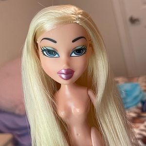 MGA Bratz Fashion Doll Cloe